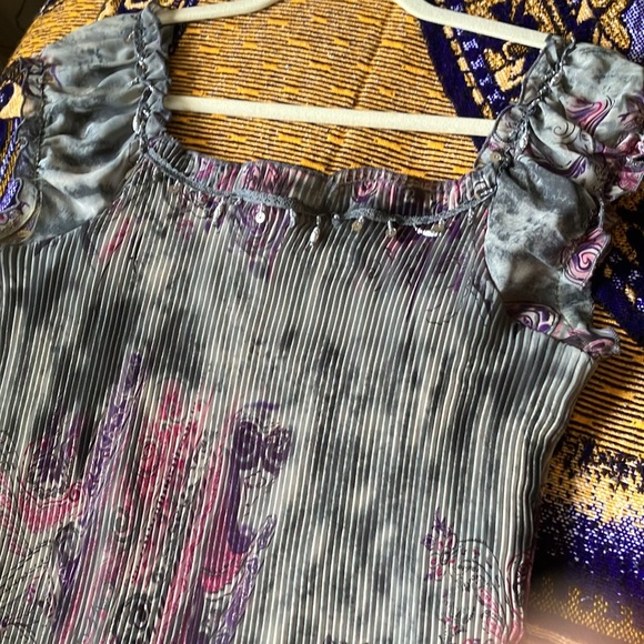 Sheer top with liner - Picture 3 of 4